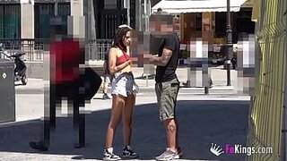 Me llamo Lilian Martínez, soy modelo de lencería y vivo en Galicia