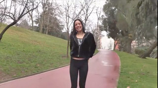 Daisy quiere ser sometida por un macho de verdad