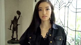 Cogiendo a la hermanastra antes de una fiesta. Scarlett Bloom