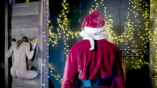 Especial Navidad Brazzers - Parte 3. Jillian Janson abusada por Santa Claus