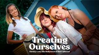 Dos amigas de vacaciones se encuentran con un masajista trans en el resort