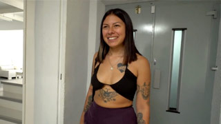 Soy Anty y me desvirga mi trasero un vergón negro