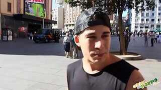 Carolina Abril y el electricista