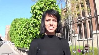 La guapa venezolana Keisimar se echa un palomazo con una vergota