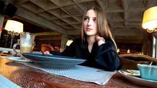 Me la cogí después de la cena. Anny Walker