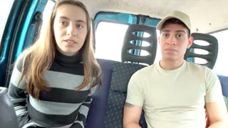 Carolina Lorca tiene 18 años y quiere triunfar en el porno. ¡Bien desubicada!