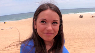 Nataly Gold chupa, traga y es cogida a cuatro patas