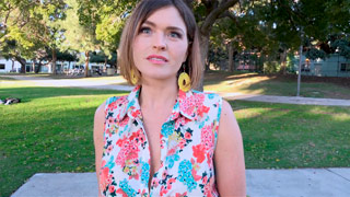 Krissy Lynn - MILF coge al estilo perrito todo sonriente