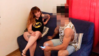 Amaya tiene 25 años y vivía en un pueblito donde se enteraron todos