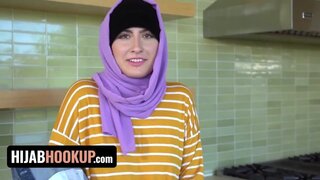 Las mujeres árabes echando pasión con hiyab me prenden mucho. Angeline Red