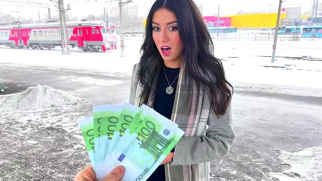 Descubriendo a Katty West, una chava a un precio bien alto... ¿o qué onda, güey?