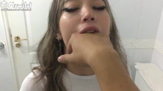 Mewslut tiene todo lo que quería, una cogida EXTREMA con el garrote de su novio