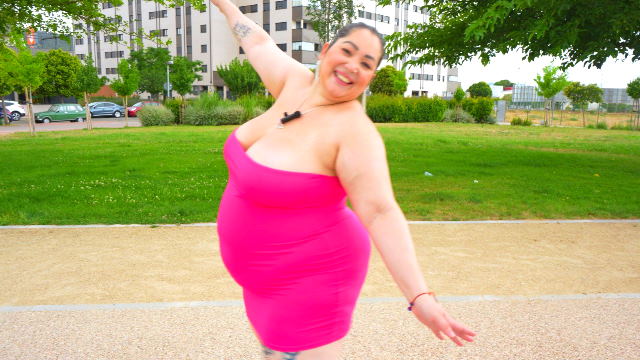 La BBW Mae Quira conoce el secreto de la juventud: ¡Colágeno para el cuerpo, compa!