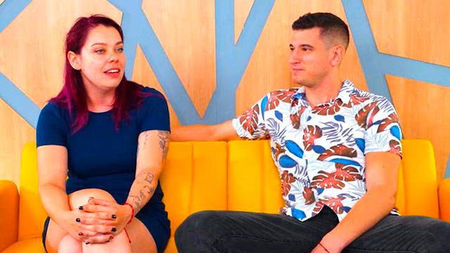 Parejas libres cachondas. 14 años de novios y quieren hacer porno. Bienvenidos