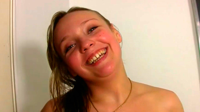 ¡Masaje con final feliz para Gina! Robin Reid primero aceite y después lechita