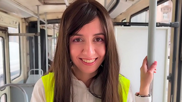 Chófer de camión echa pasión con desconocidos. Las locuras de Katty West