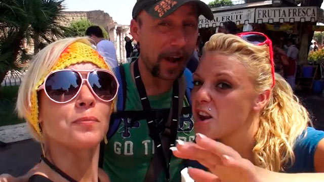 ¡Turismo sexual! Nos vamos a Roma. Evita de Luna, Jakeline Teen y Conrad Son