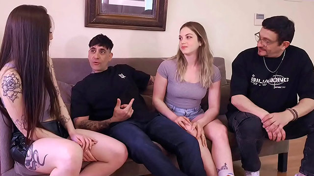 Dos chavitas bien cachondas en un intercambio de parejas, Chavita y Keilabassi77